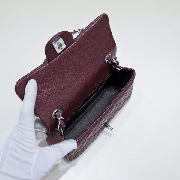 シャネルバッグ着用イメージ